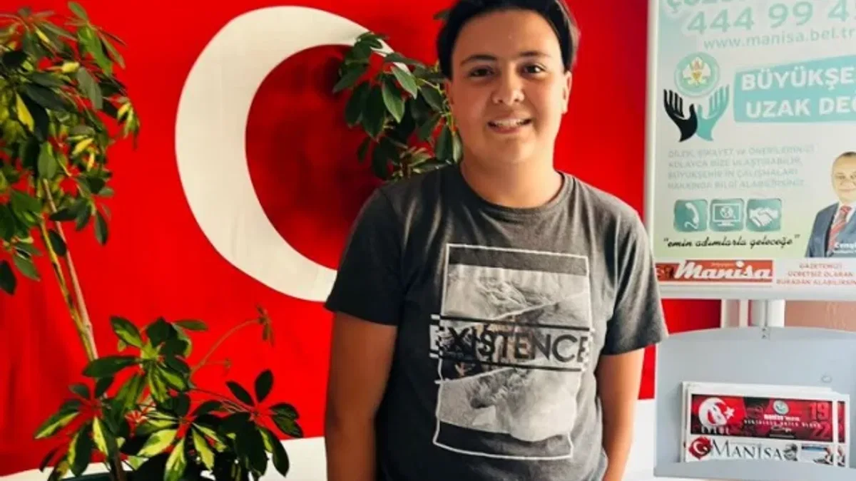 MABEM öğrencisi Yağız Efe İOKBS'de Türkiye 1.'si oldu