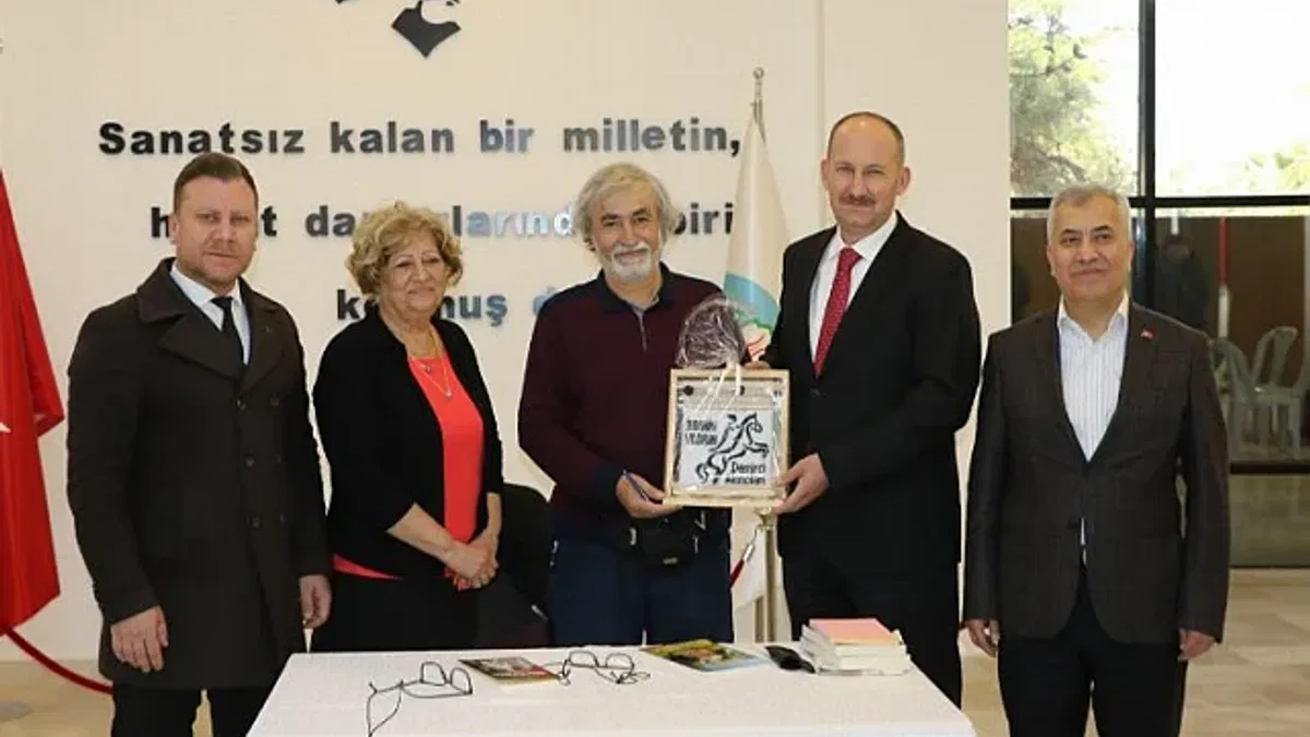 Yazar İbrahim Yıldırım, Manisalı okurlarıyla buluştu