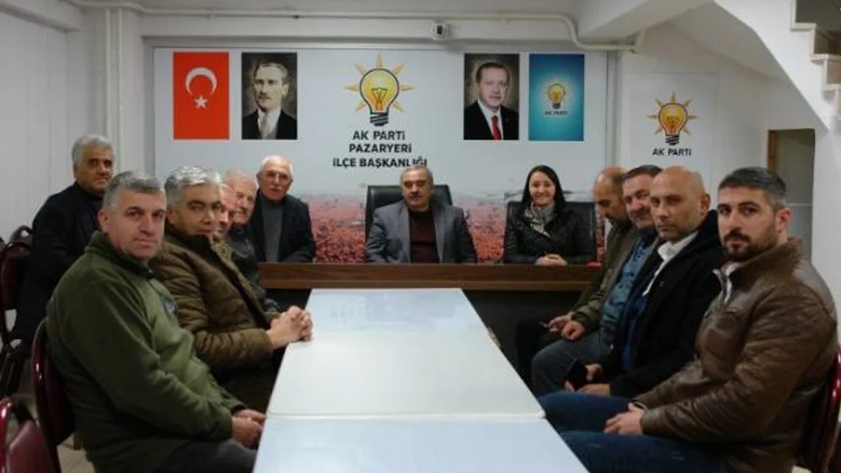 Pazaryeri’nde AK Parti’den tam kadro toplantı