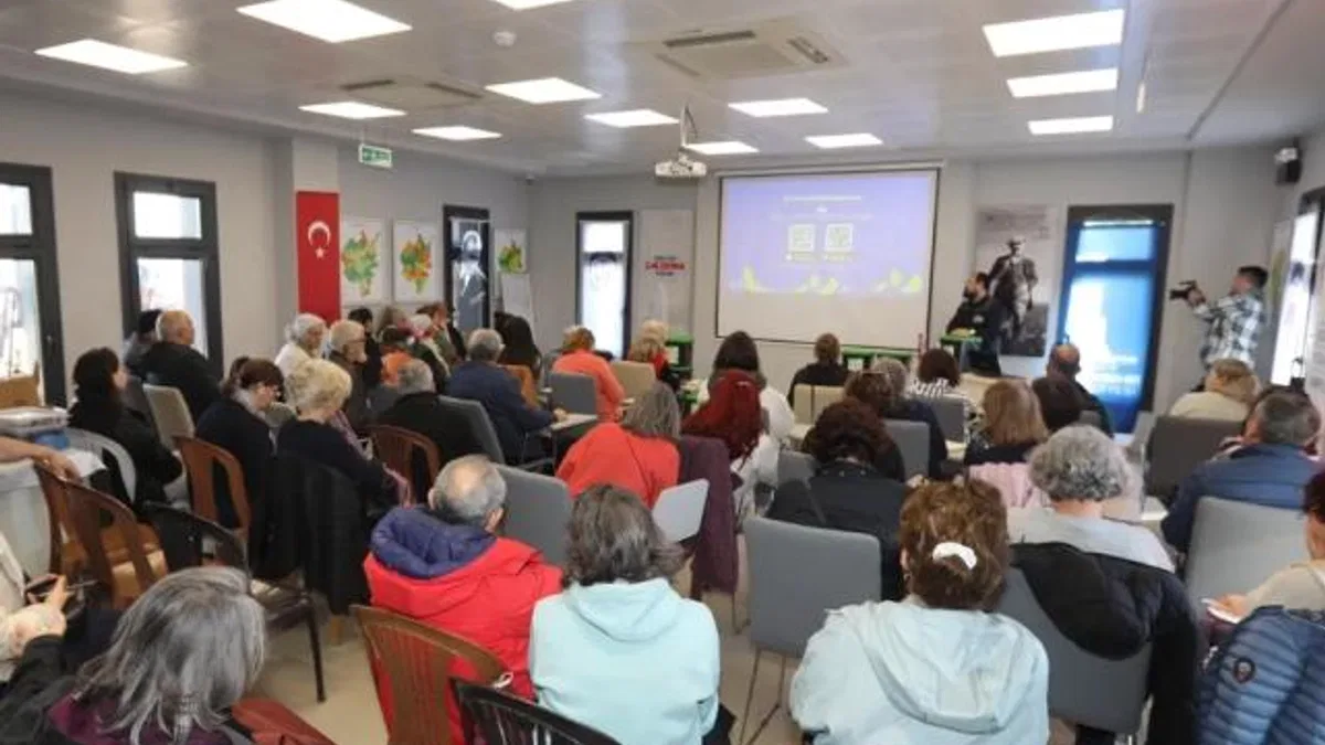 İzmir Efes Selçuk’ta kompost eğitimi yoğun ilgi gördü