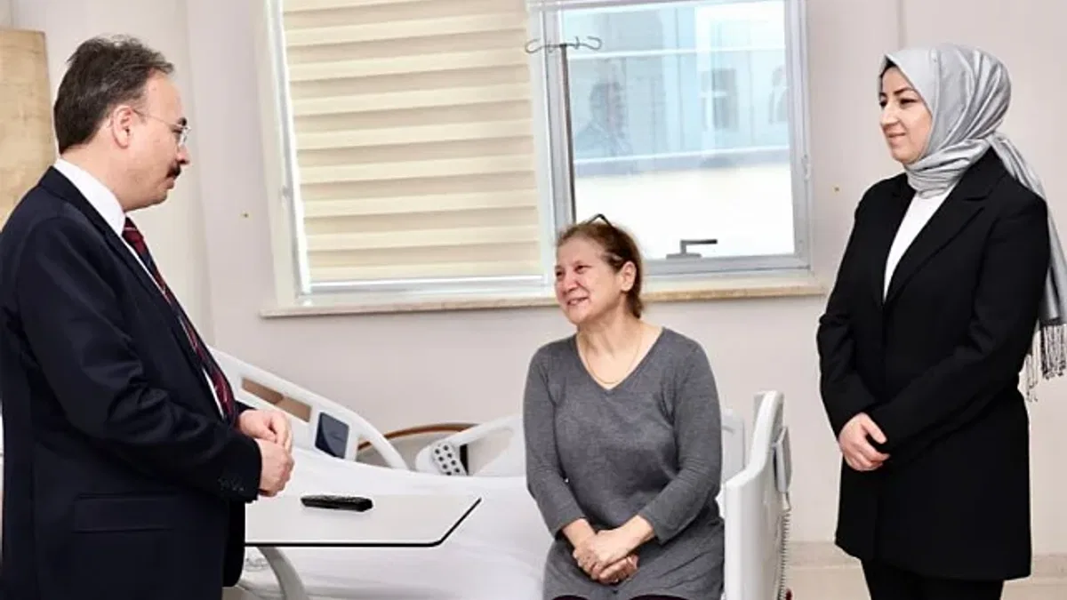 Bilecik Valisi Kızılkaya derpemzedeleri hastanede ziyaret etti