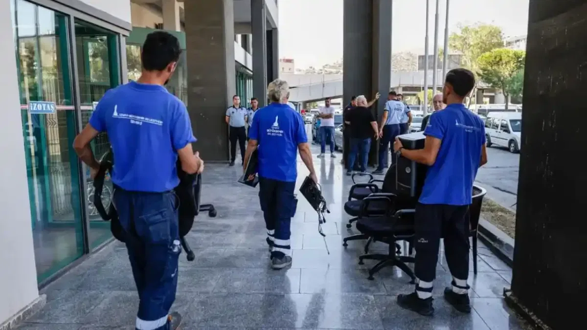 İzmir Otogarı'nda kamu alacakları tahsil ediliyor