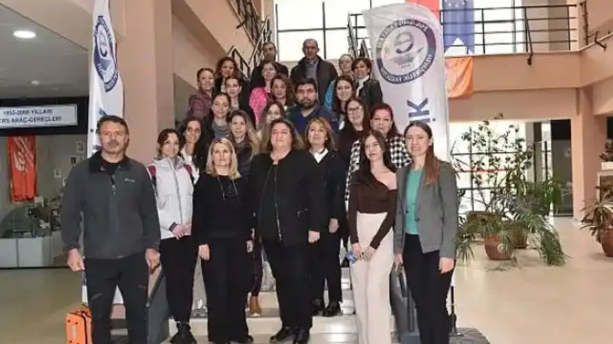 EÜ Hemşirelik Fakültesinde "Temel İlk Yardım Eğitimi" başarı ile tamamlandı