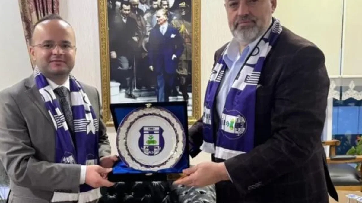 Artvin Hopaspor'dan Kaymakam Arslantürk’e ziyaret