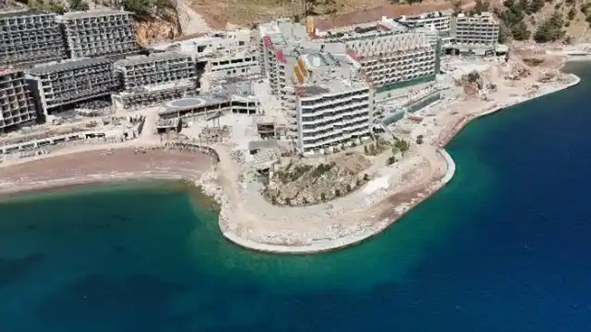 Marmaris Belediyesinden ruhsatsız dev projeye darbe