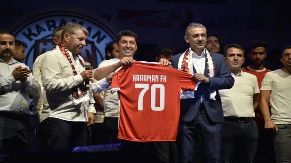 Vali Akkoyun Karaman FK'nin 2022 - 2023 Futbol Sezonu Açılış Programı'na katıldı