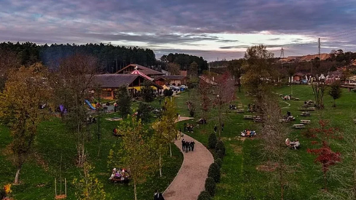 Karnesini getirene her şey bedava!
