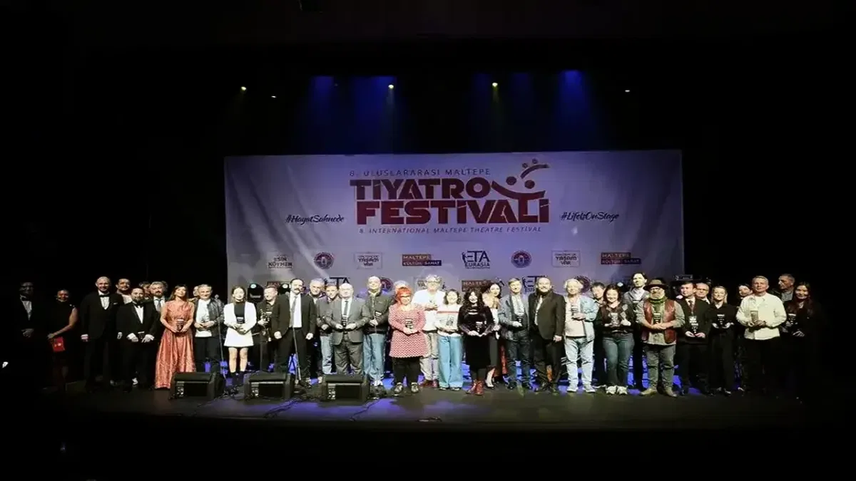Maltepe'de uluslararası tiyatro festivali başladı