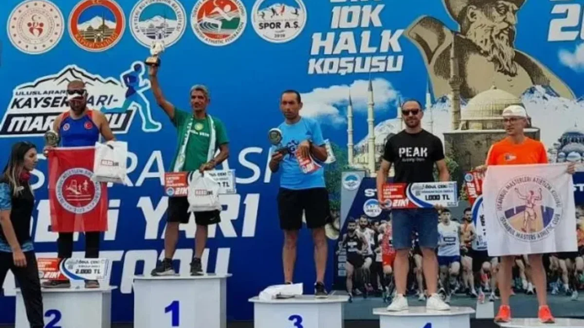 Manisalı atlet Kayseri kürsüsünde