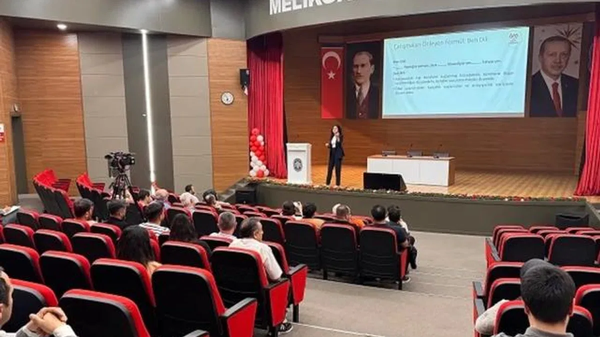 Kayseri Melikgazi'den personeline aile eğitimi