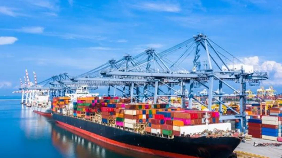 Ege'nin 10 aylık dış ticaret fazlası 8 milyar doları aştı