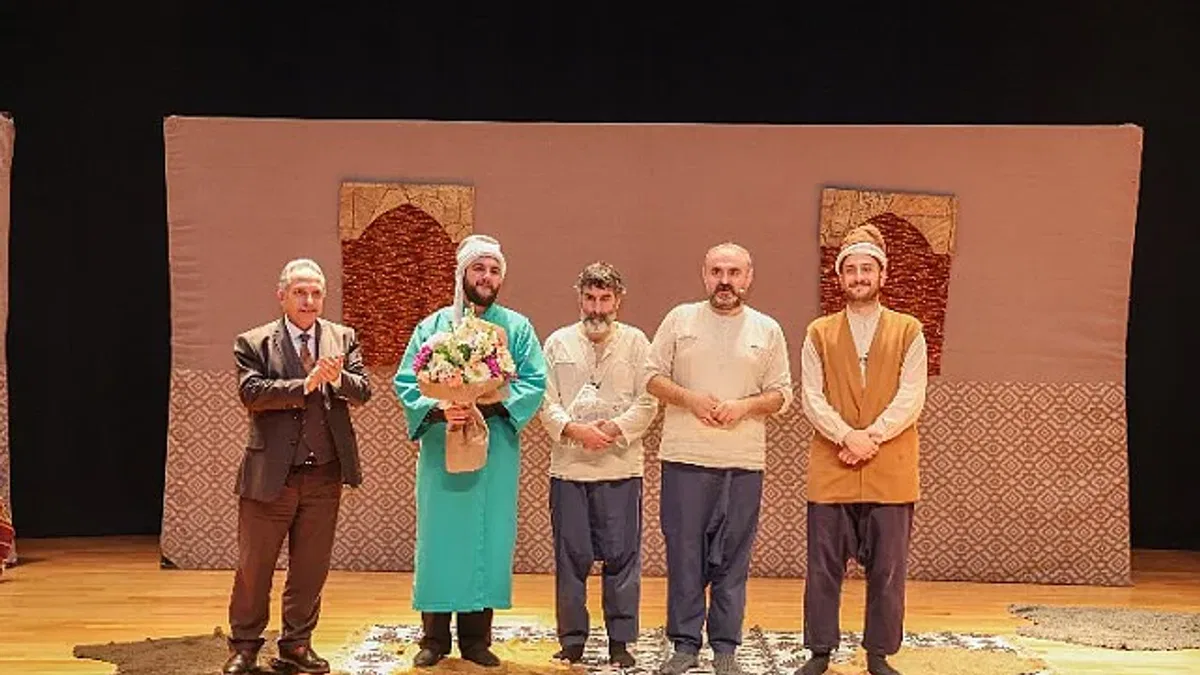 Kayseri Talas'ta tiyatro keyfi
