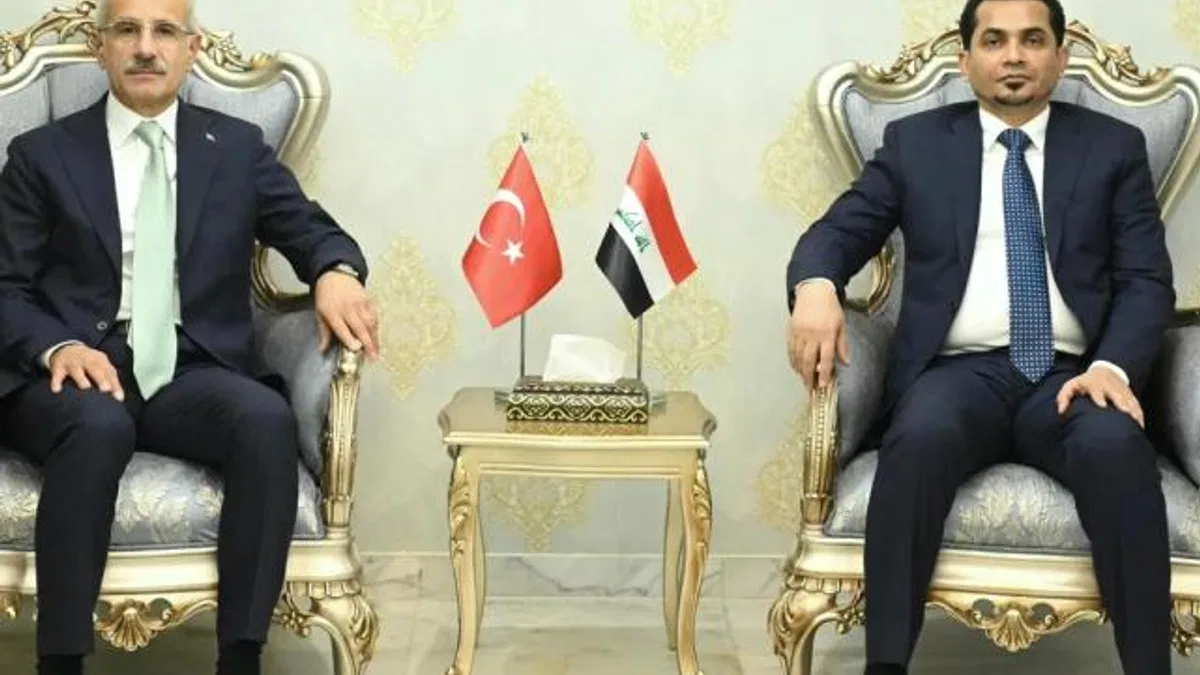 Bakan Uraloğlu Bağdat'ta Kalkınma Yolu'nu görüştü