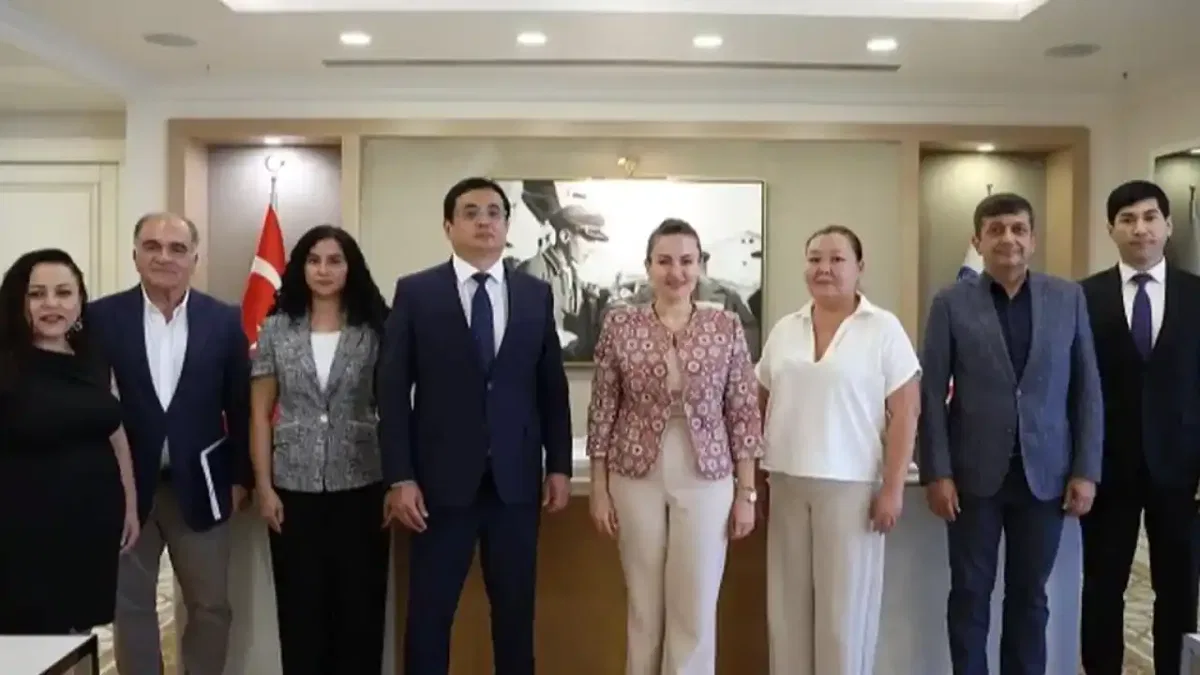 Kırgız Cumhuriyeti Antalya Başkonsolosu Başkan Vekili Özdemir'i ziyaret etti