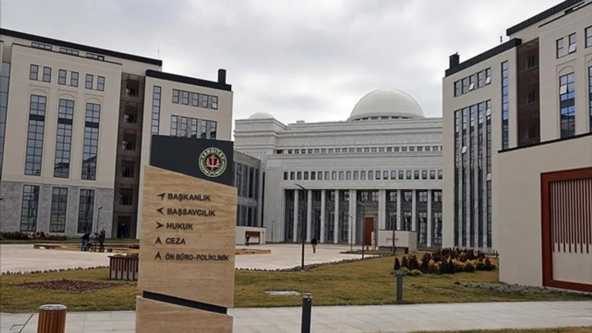 'Dur' ihtarına uymayıp çarptığı polisi şehit eden sanığın cezası onandı