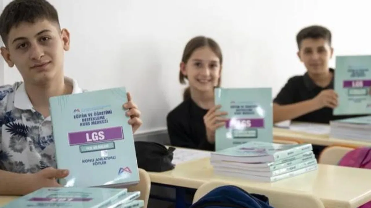 5 bin öğrenciye ücretsiz test kitabı