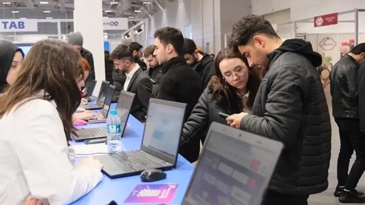 İstanbul Büyükşehir'in kariyer fuarları iş fırsatı sağladı