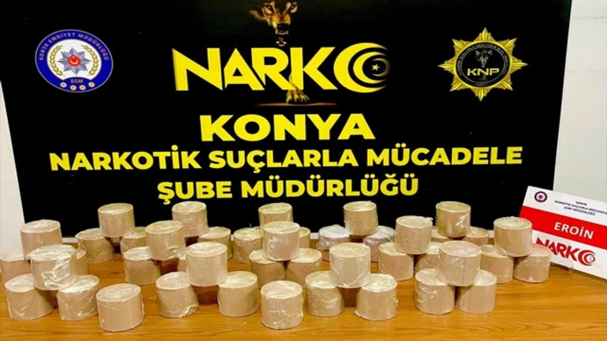 Konya'da araçlarında uyuşturucu ele geçirilen 3 zanlı tutuklandı