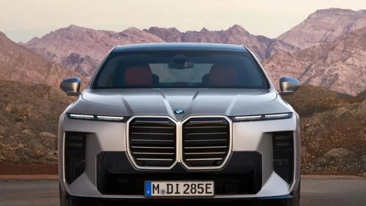 Yeni BMW i7 ile teknoloji yeniden tanımlanıyor