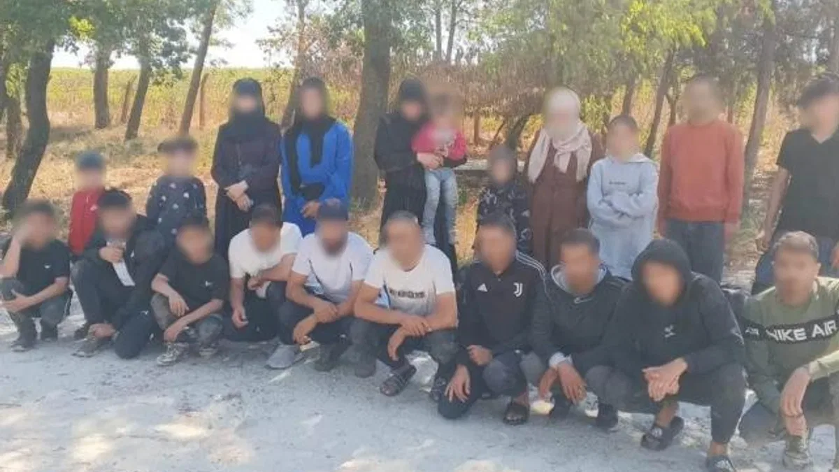 Edirne'de düzensiz göçmen operasyonlarında 27 kişi yakalandı