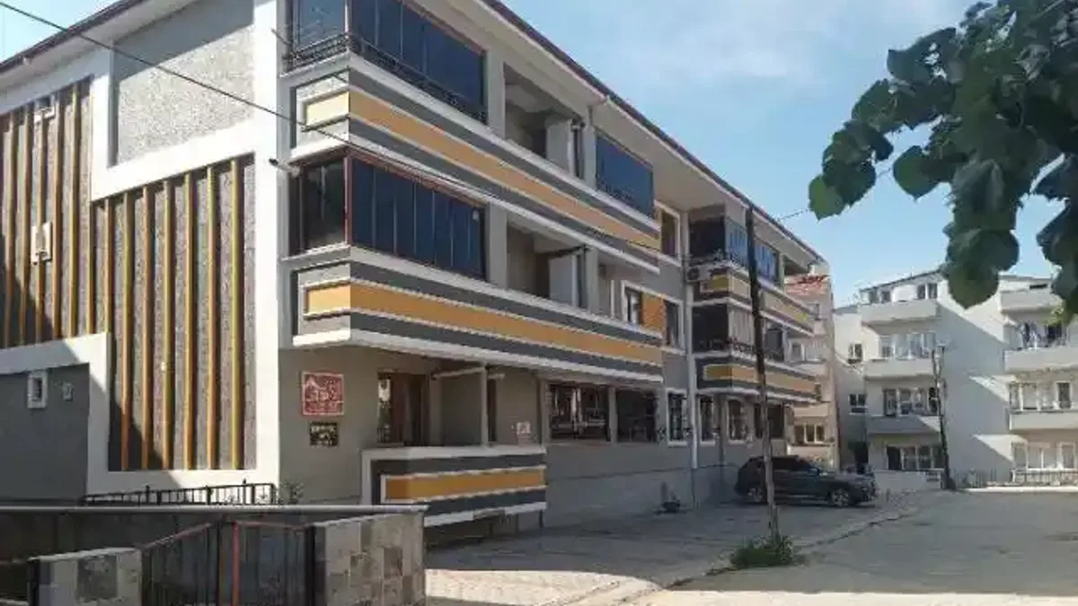 Keşan'da balkondan düşerek yaralanan kişi hayatını kaybetti