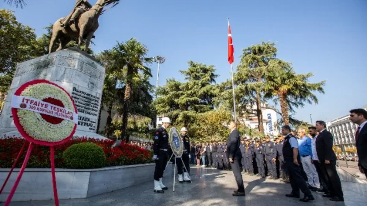 İtfaiye Teşkilatı 309 yaşında... Teşkilattan Bursa'da çelenk
