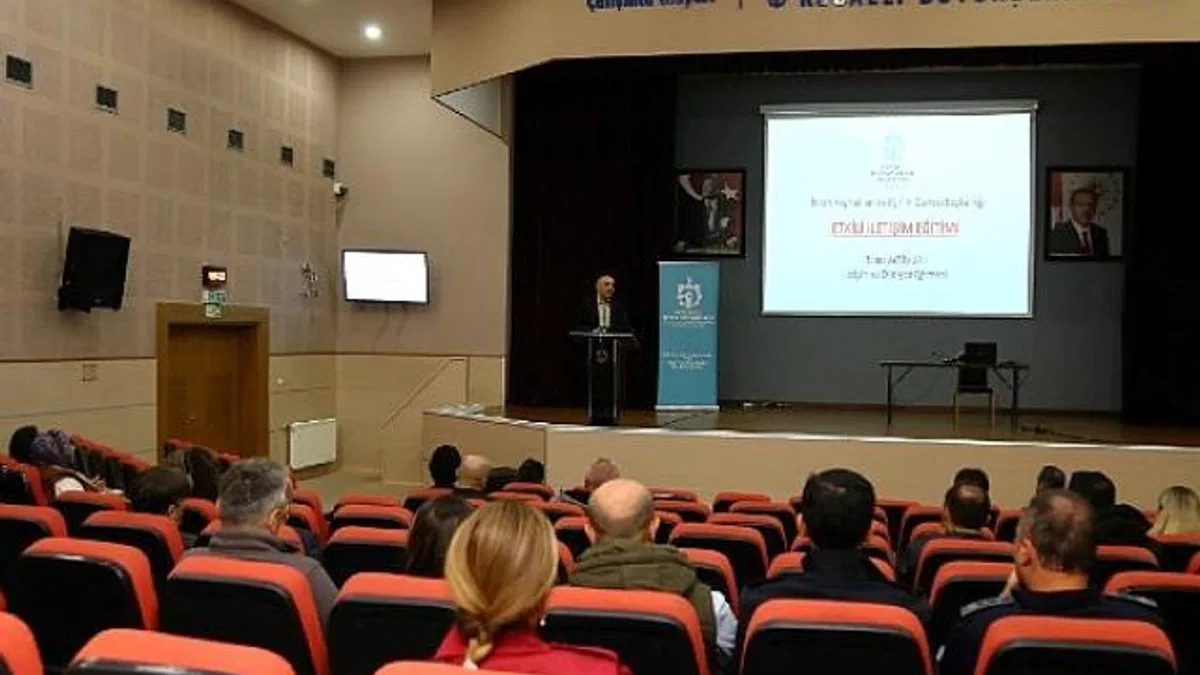 Büyükşehir'den şef ve amirlere eğitim