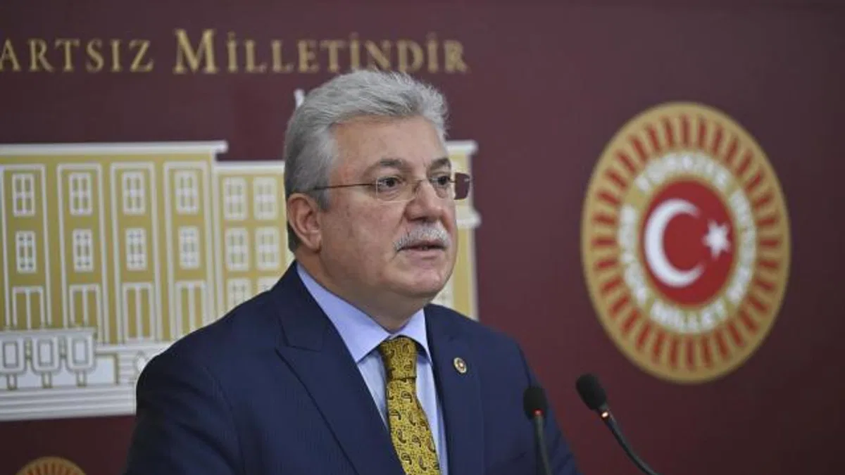 Akbaşoğlu: Asgari ücrette alım gücünü artıracak bir rakam ortaya koyacağız