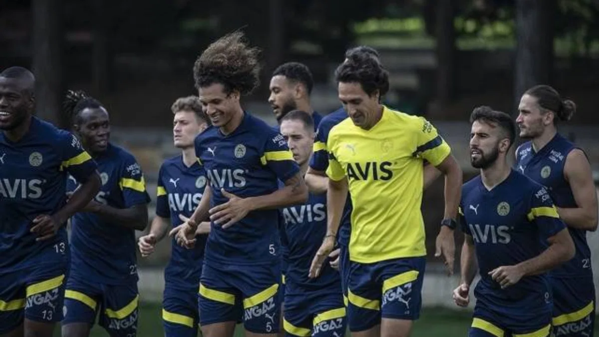 Fenerbahçe'de Dinamo Kiev maçı hazırlıkları başladı