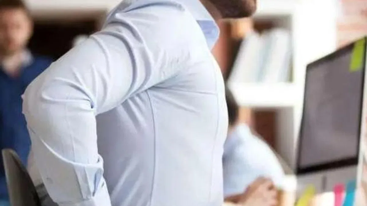 Ofis çalışanlarına omurga sağlığı uyarısı