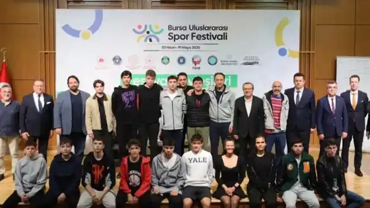 Orhun Ene, Bursa Uluslararası Spor Festivali’nin konuğu oldu