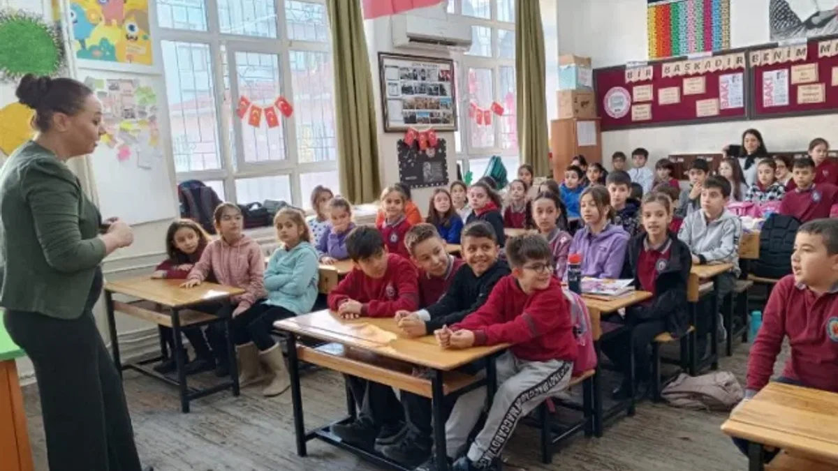 Manisa'da ilkokul öğrencilerine su tasarruf eğitimi