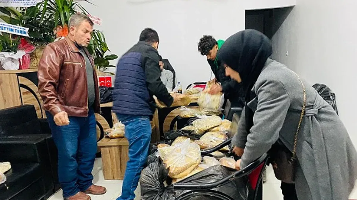 Tandır ve yufkalar depremzedeler için
