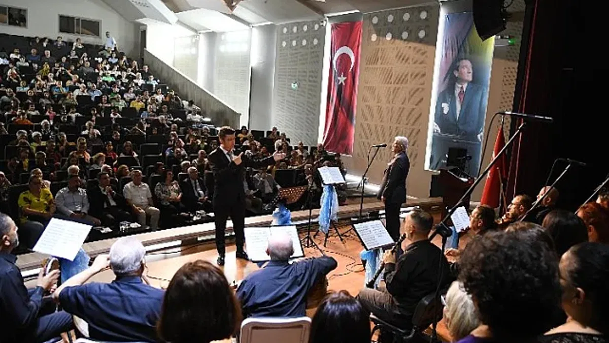 Karabağlar'da yaza TSM'li merhaba konseri