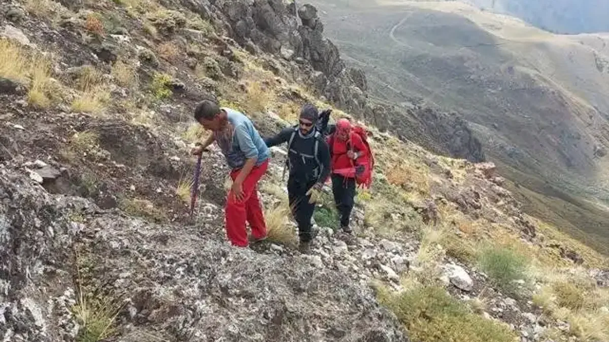 Aladağlar'da yoğun sis nedeniyle yolunu kaybeden dağcı kurtarıldı