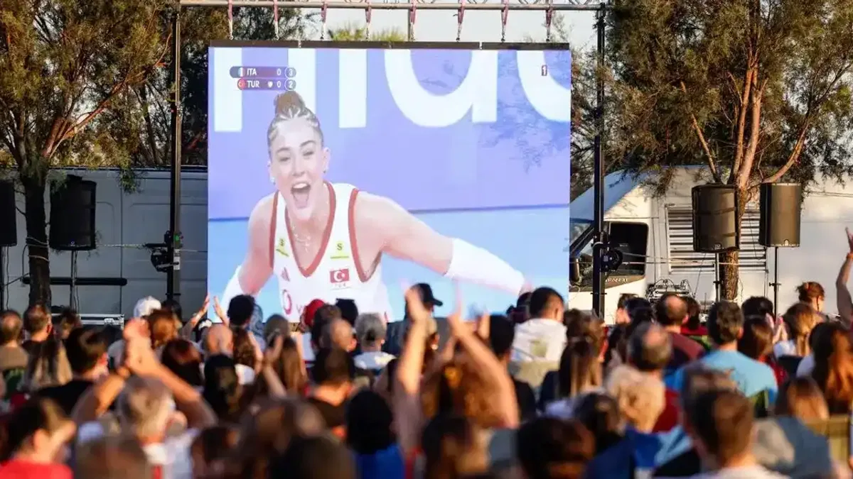 İzmir’de Filenin Sultanları coşkusu