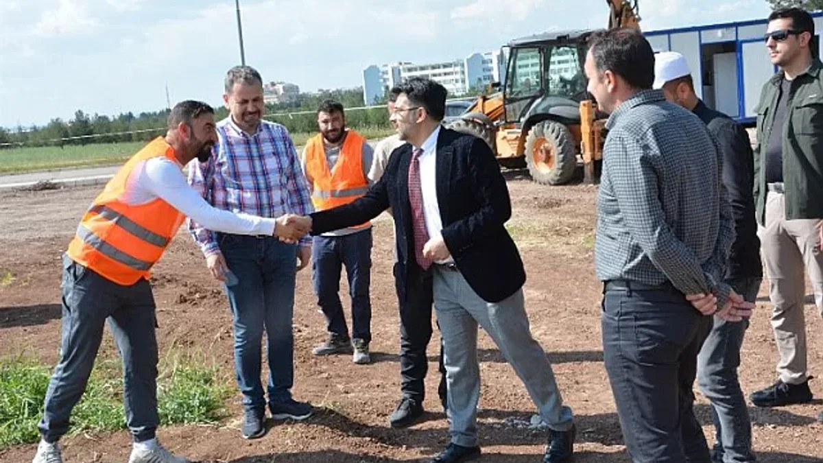 Dicle Üniversitesi'ne yemekhane inşaatı