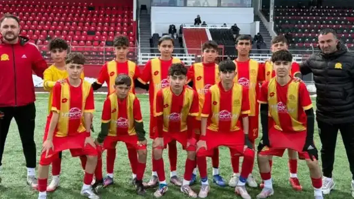 Ağrı’da U.14 Ligi Şampiyonu Doğubeyazıt Gençlerbirliği