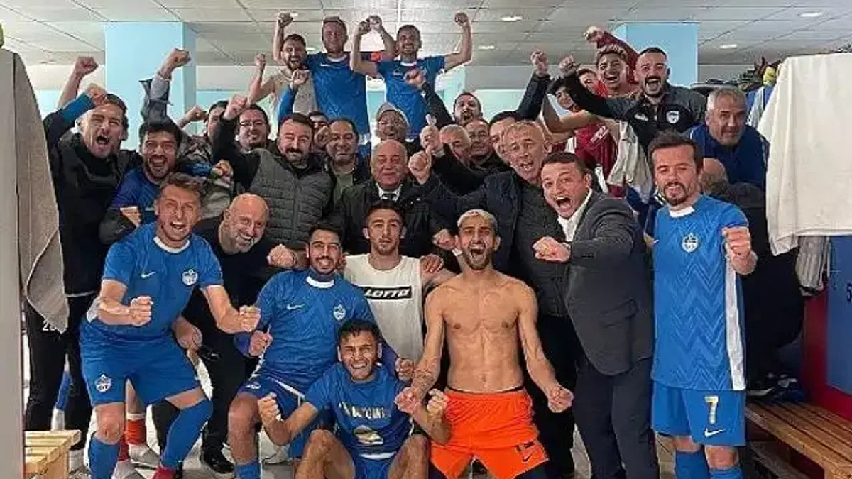 Kahramankazan Belediyespor, bu sezonki başarılı performansını sürdürerek evinde ağırladığı İstatistik Spor'u 2-0 mağlup etti.