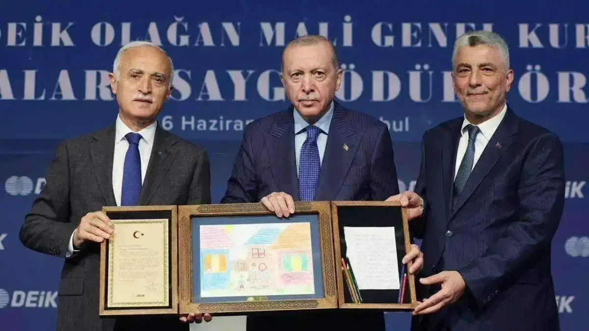 Erdoğan iş dünyasına seslendi: 20 yıl vergi yok!