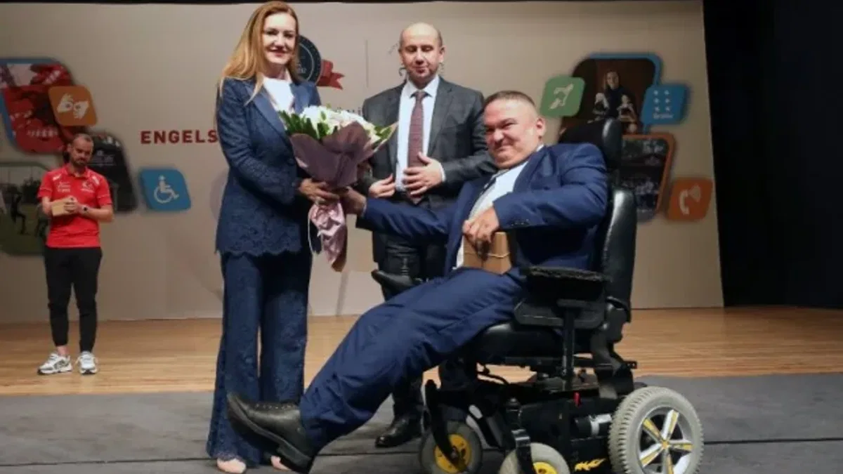 Dokuz Eylül engelleri aşıyor