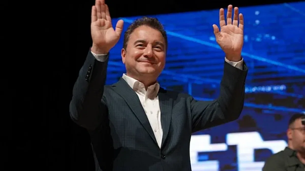 Davos'ta Babacan tur sürüyor