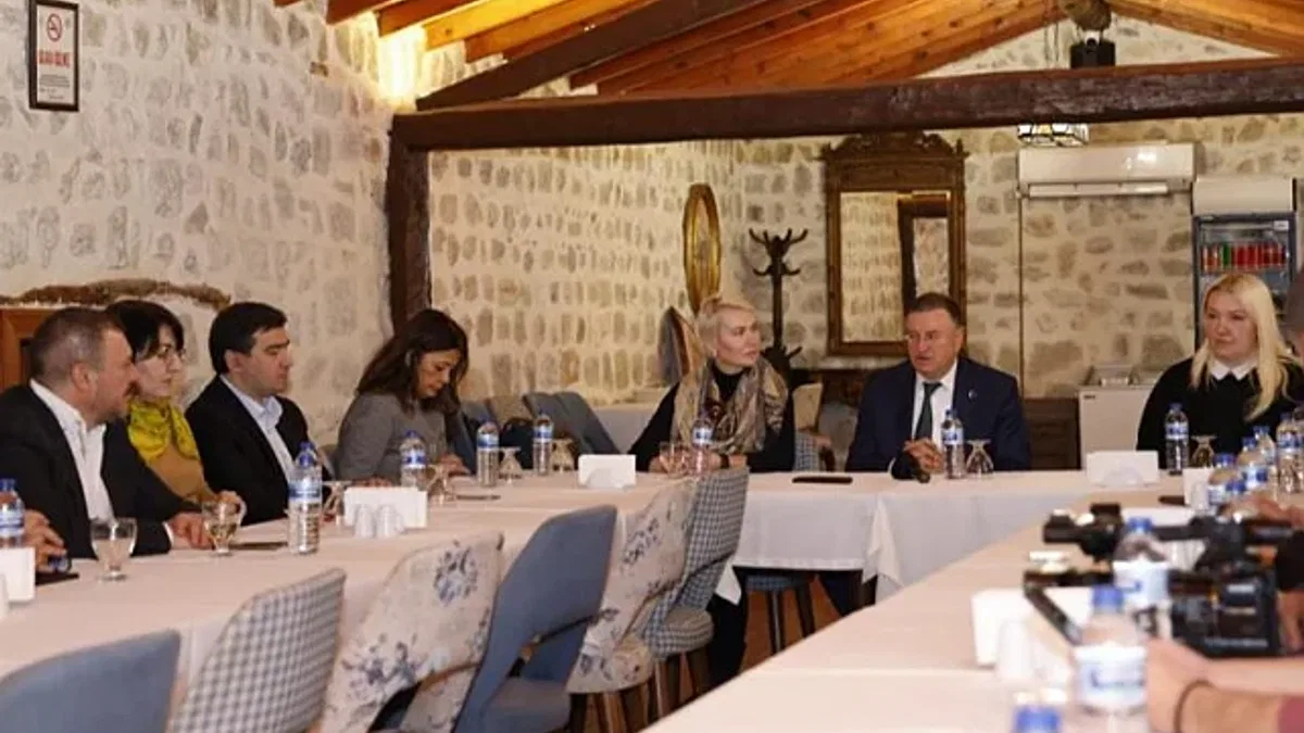 Rus gazeteciler Hatay'da