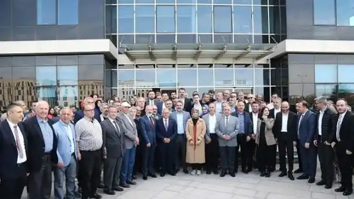 Başkan Büyükkılıç mazbatasını aldı