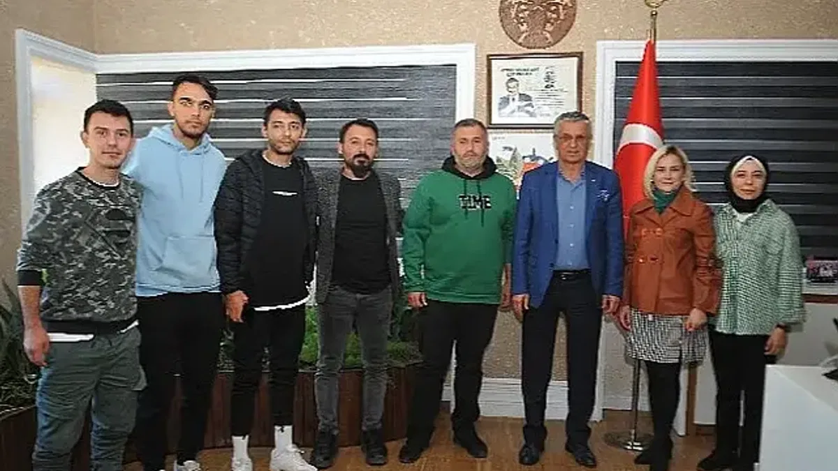 Yeşil Kemerspor'dan Başkan Topaloğlu'na ziyaret
