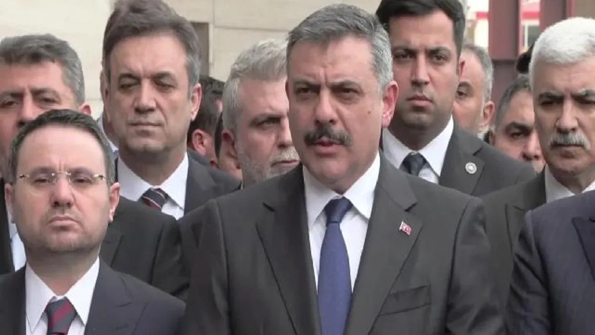 Bakan Çiftçi: 9 can kaybı! Kahramanmaraş'ta eğitime 2 gün ara