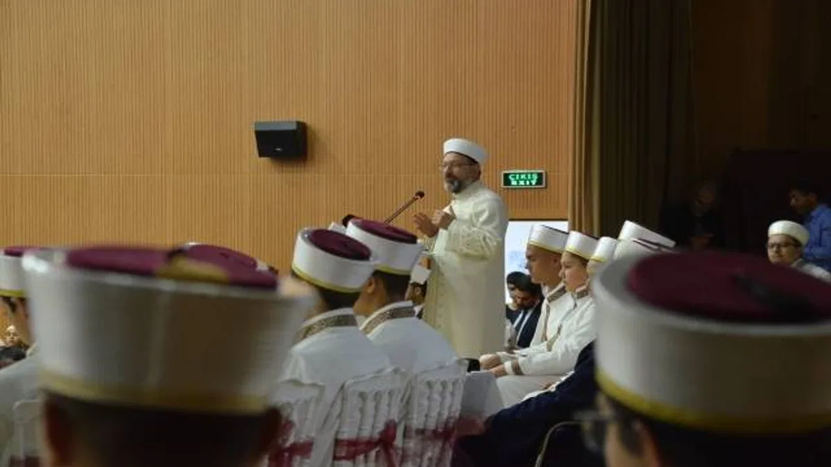 Diyanet İşleri Başkanı Erbaş, Karaman'da hafızlık icazet törenine katıldı