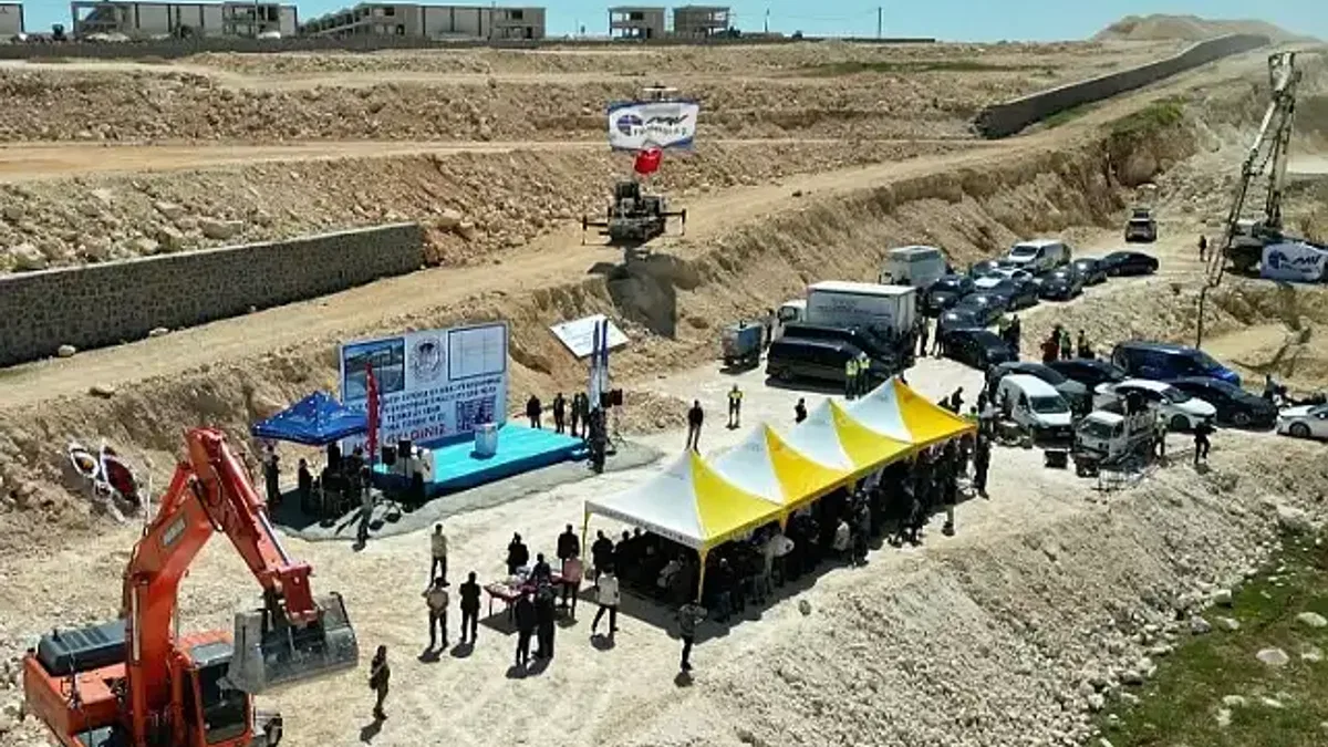 Gaziantep'te BÜSEM Nakliyeciler Sitesi'ne temel