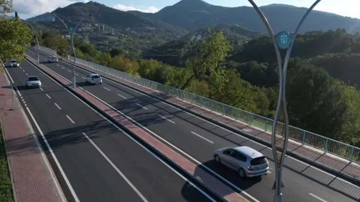 Kocaeli Büyükşehir’den Başiskele’ye modern yol çalışması