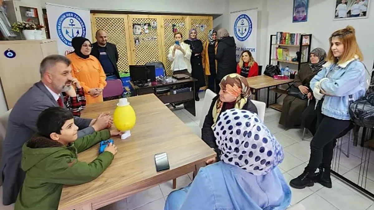 Gölcük'te otistik çocuklara 'özel' ilgi
